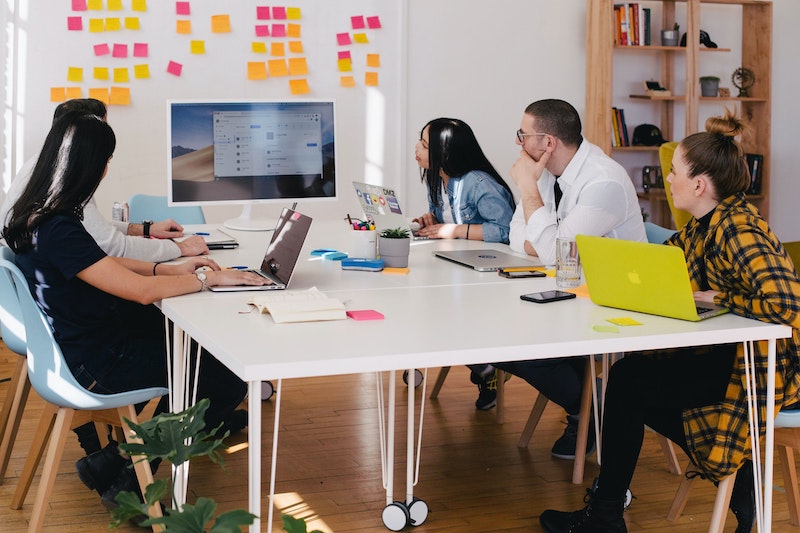 Titelbild Personas Customer Journeys